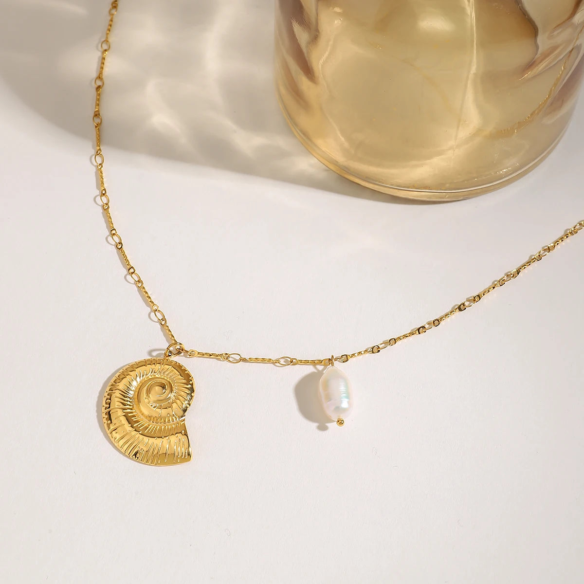 Conch Pearl Pendant Necklace 1