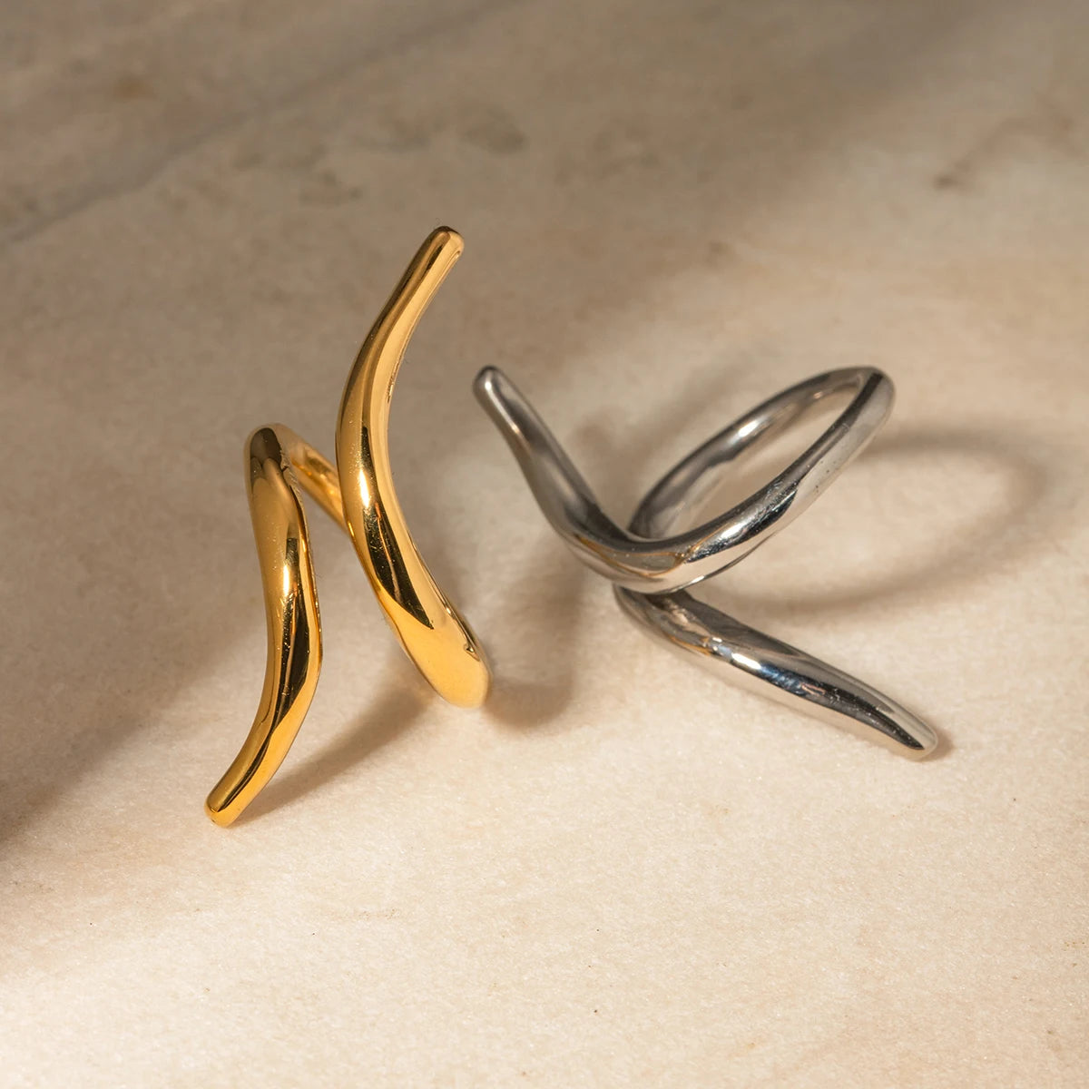 Simple Glossy Line Ring