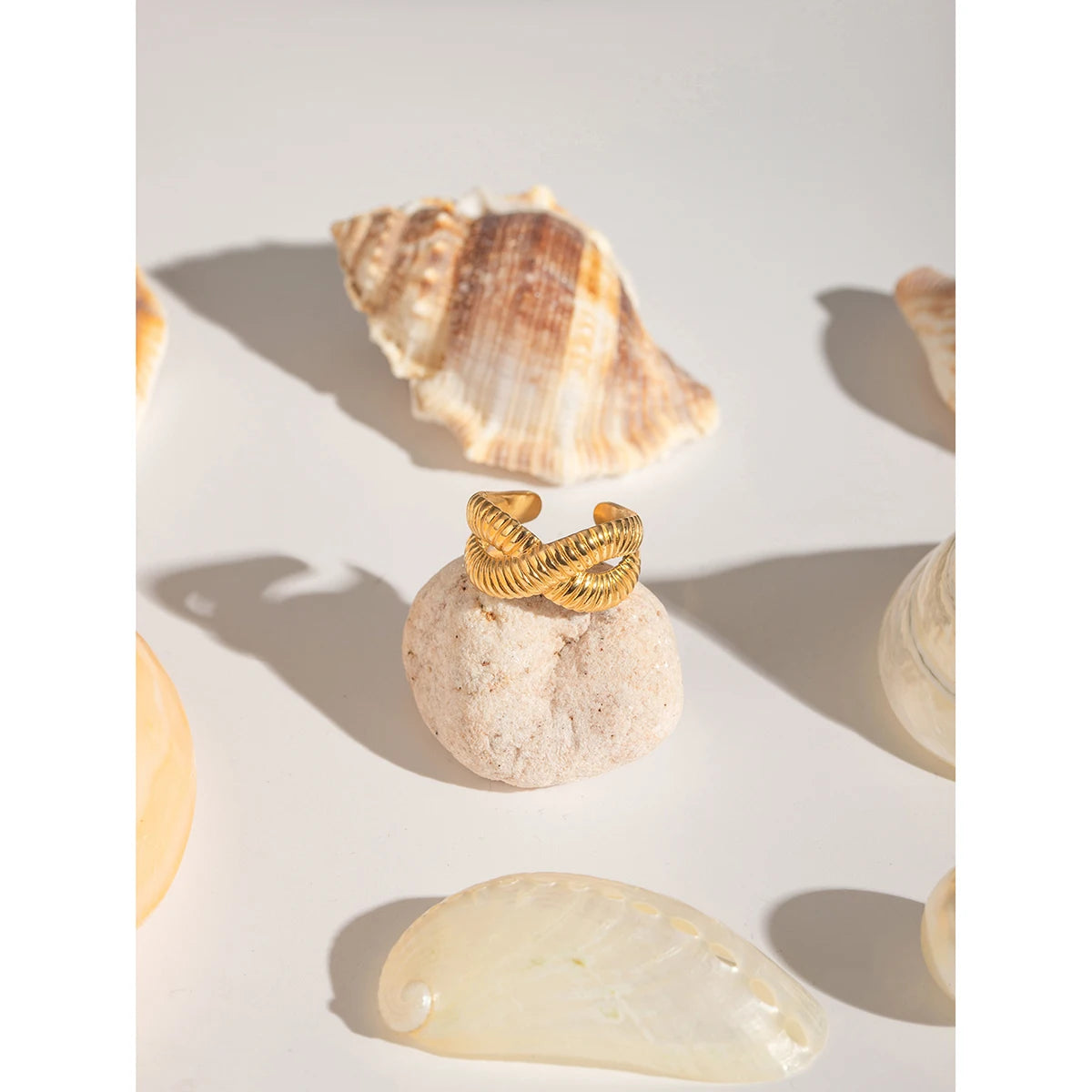 Cross-over Ring
