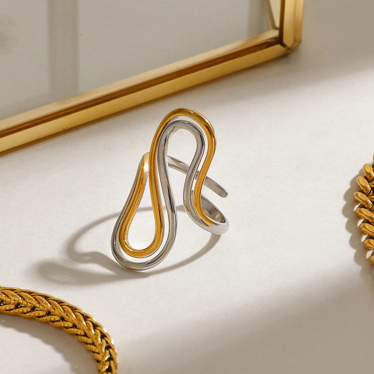 Double-layer S-shaped Ring