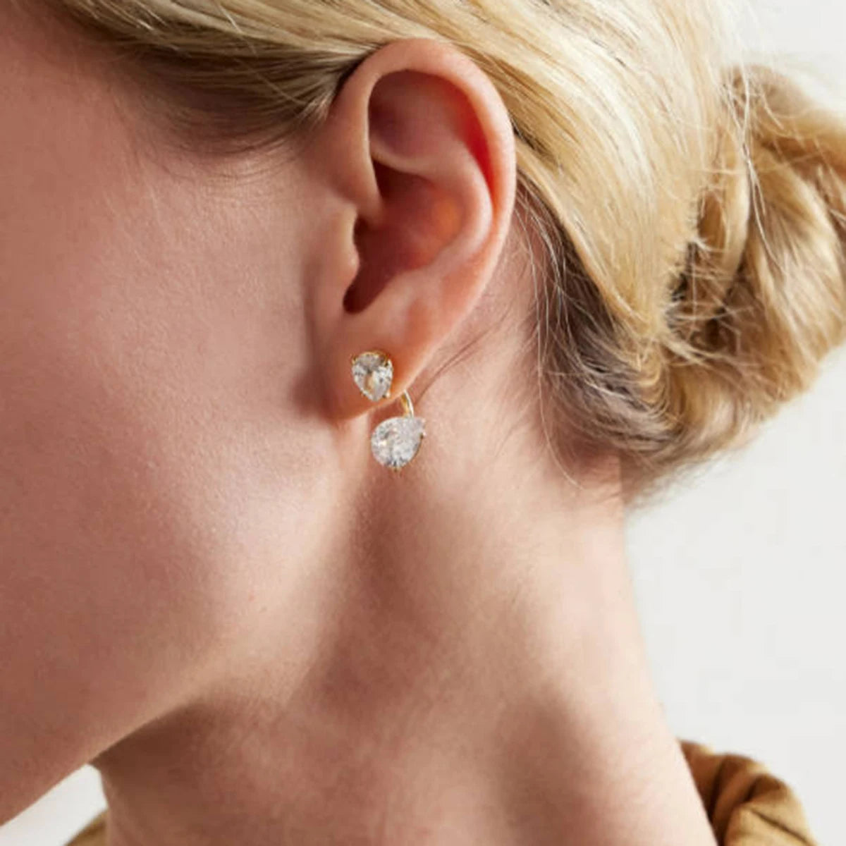 Water Drop Shaped Zircon Earrings