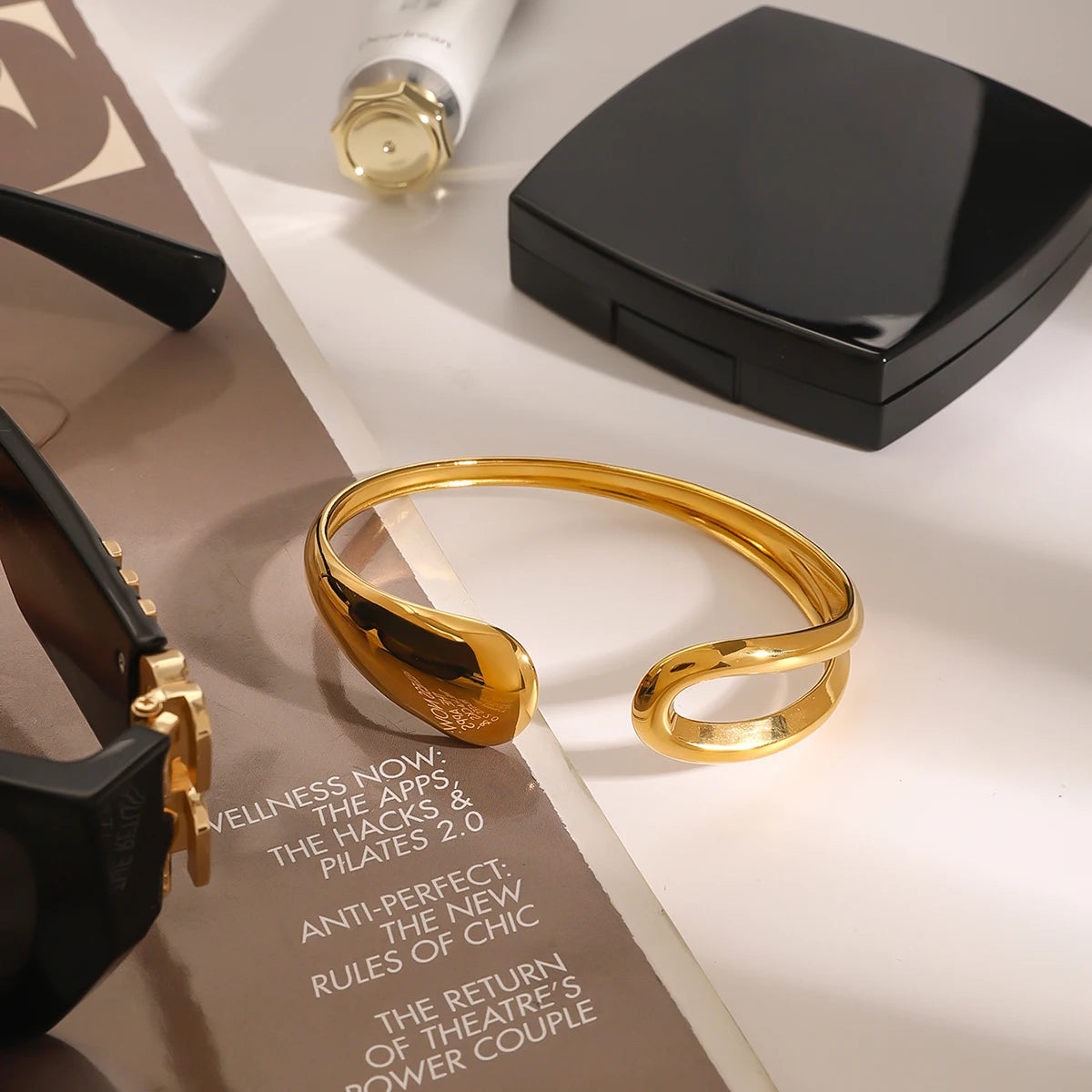 Smooth Geometric Hollow Open Bracelet