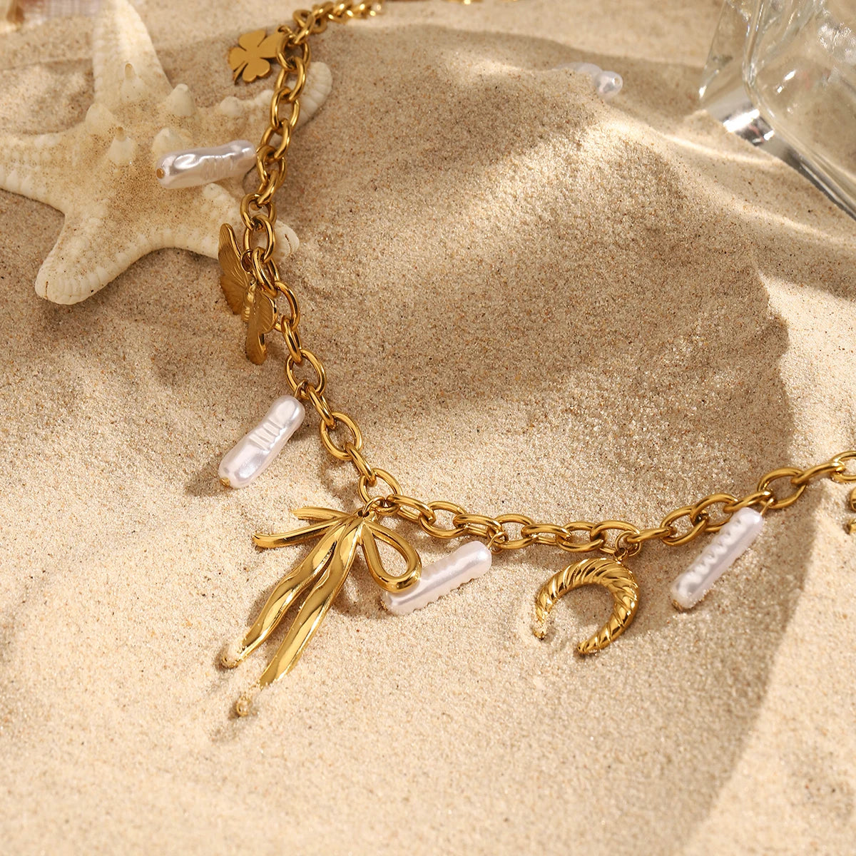 Bow & Pearl Necklace