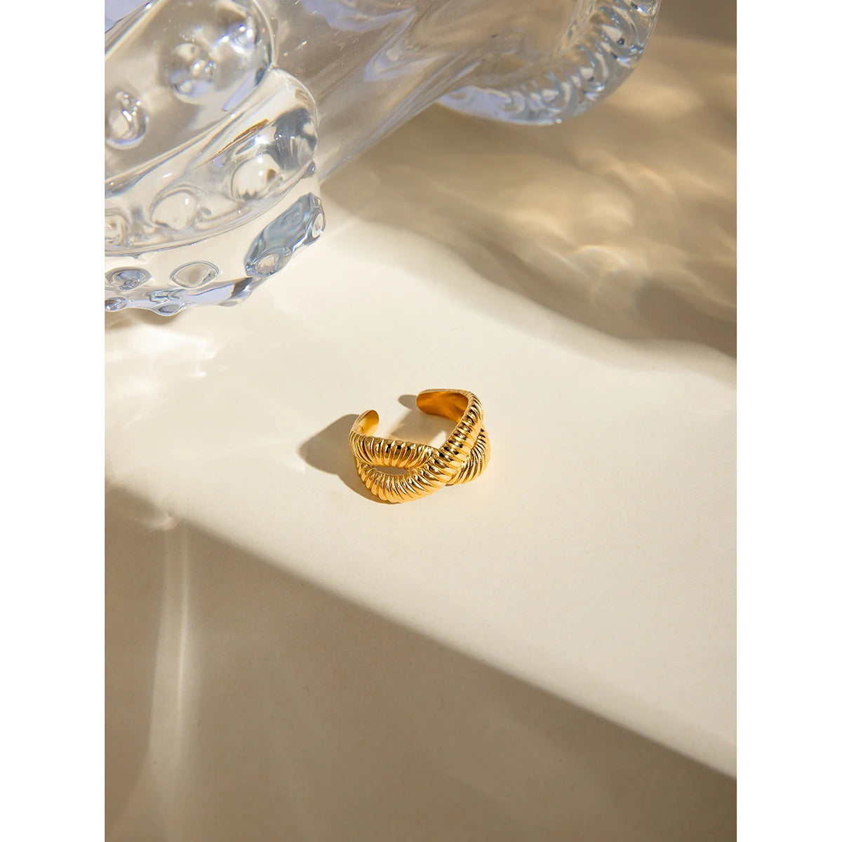 Cross-over Ring