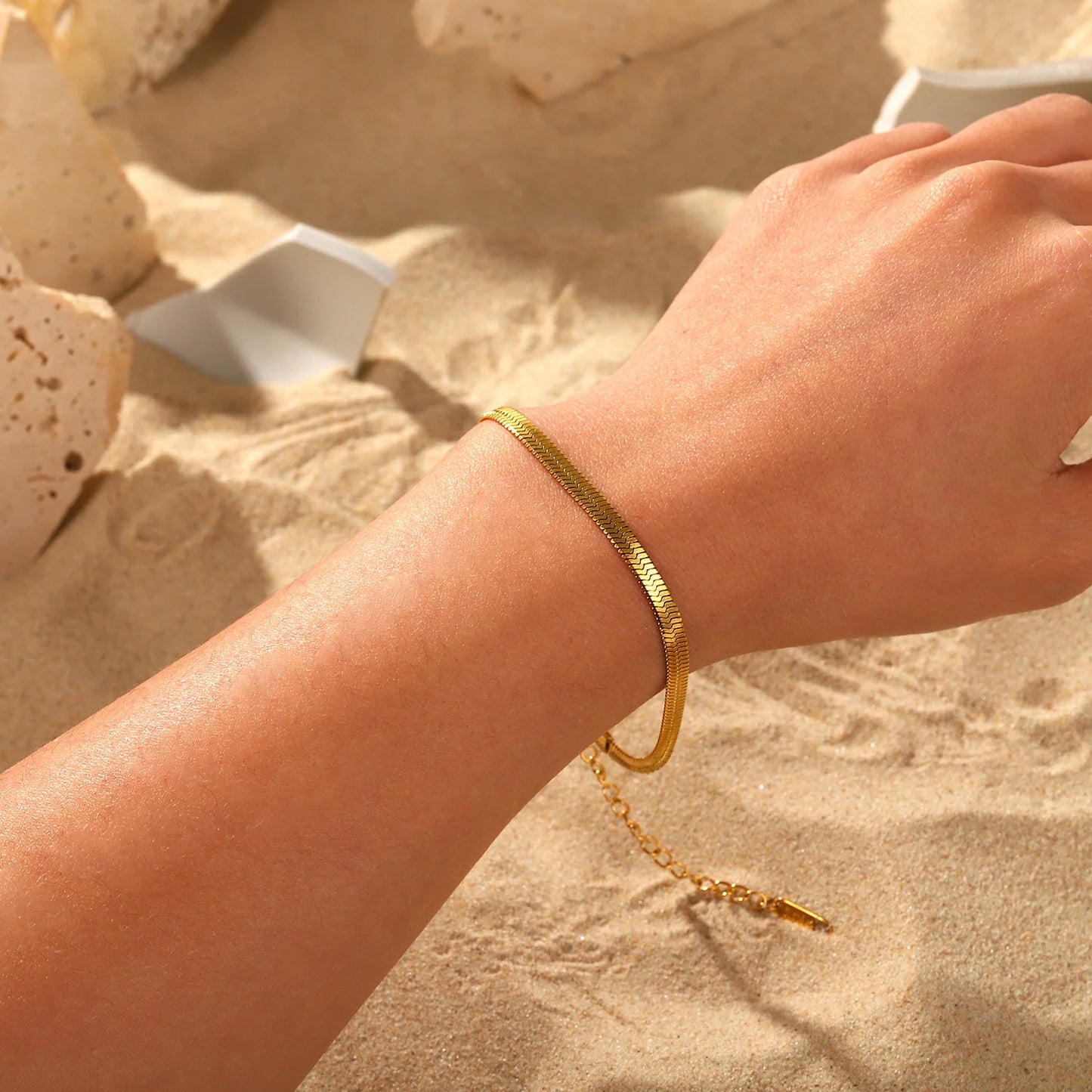 Gold Minimalistic Flat Chain Bracelet