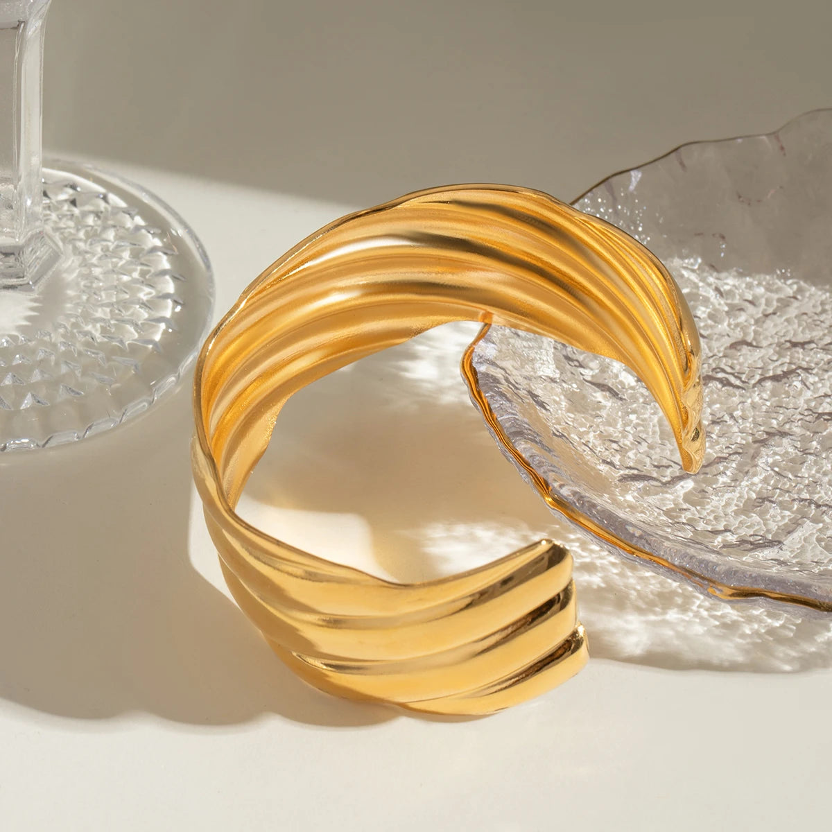 Gold Corrugated Simple Bangle Bracelet