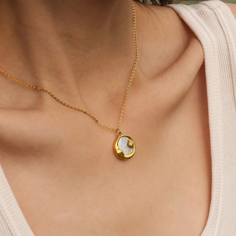 White Shell Star/Moon Pendant Necklace