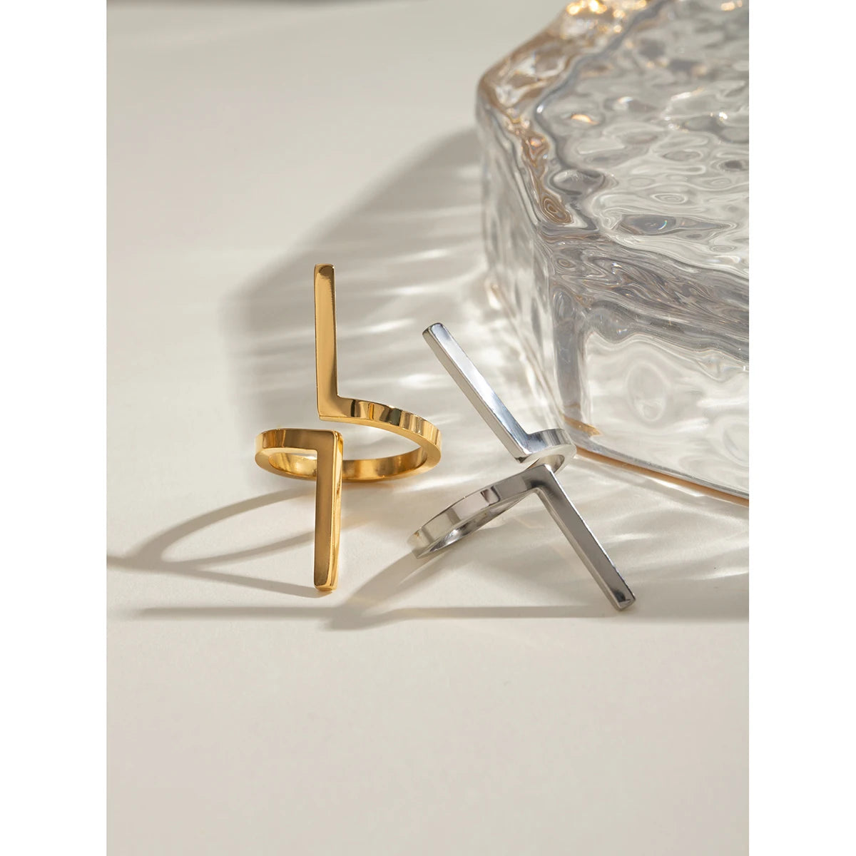 Geometric Open End Ring