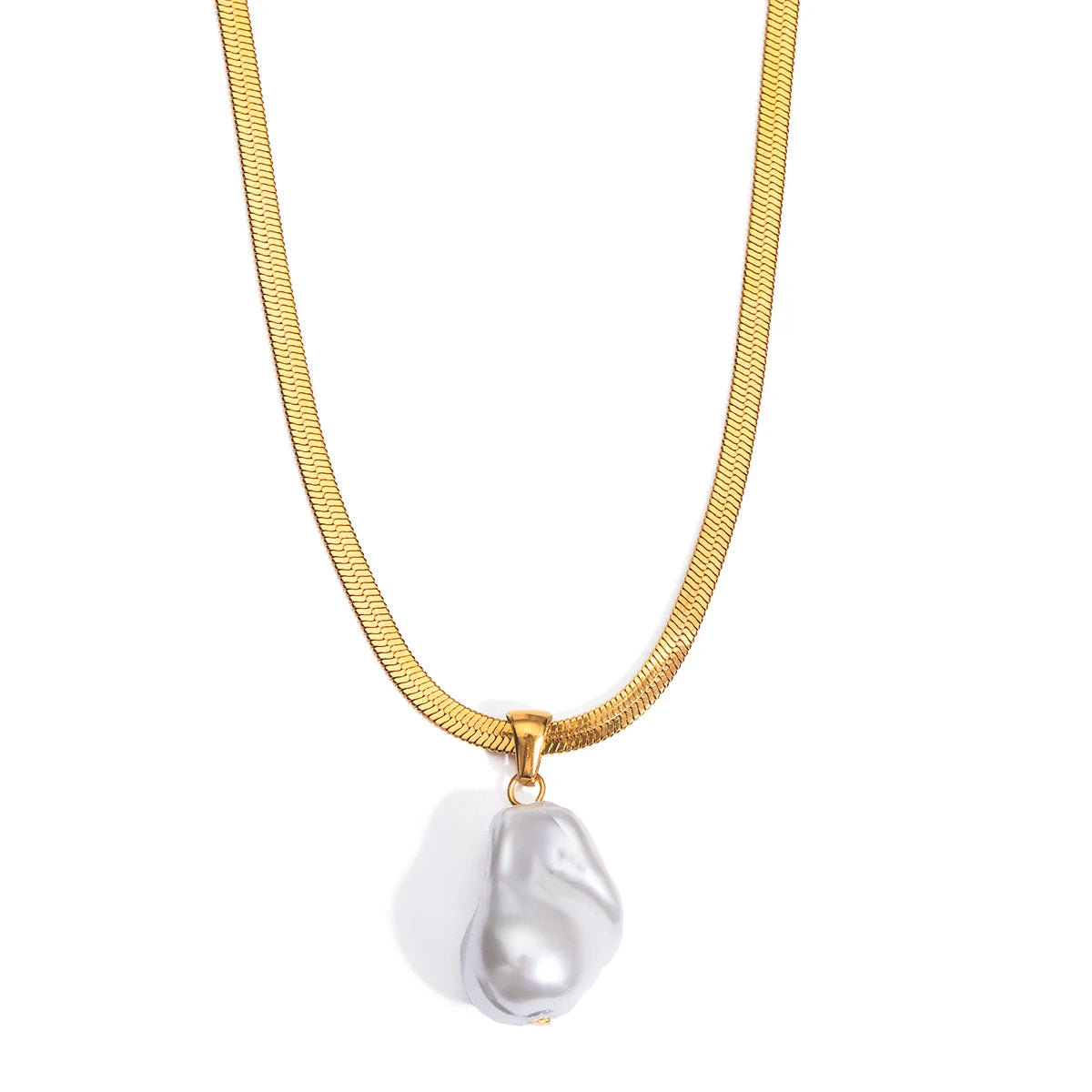 Glass Pearl Pendant Necklace