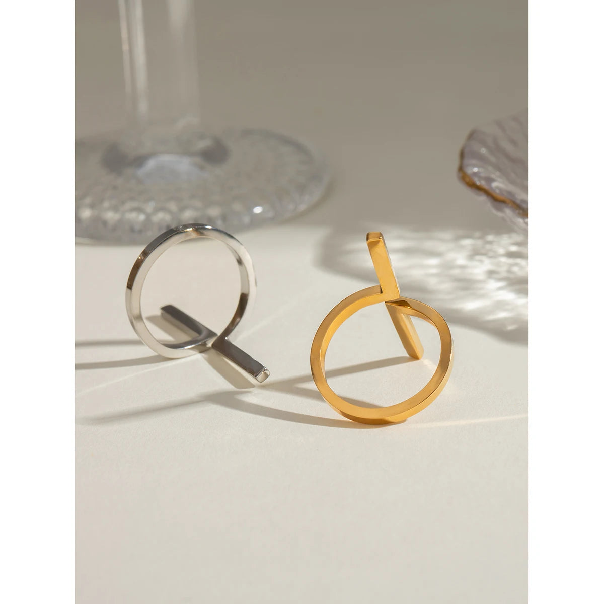 Geometric Open End Ring