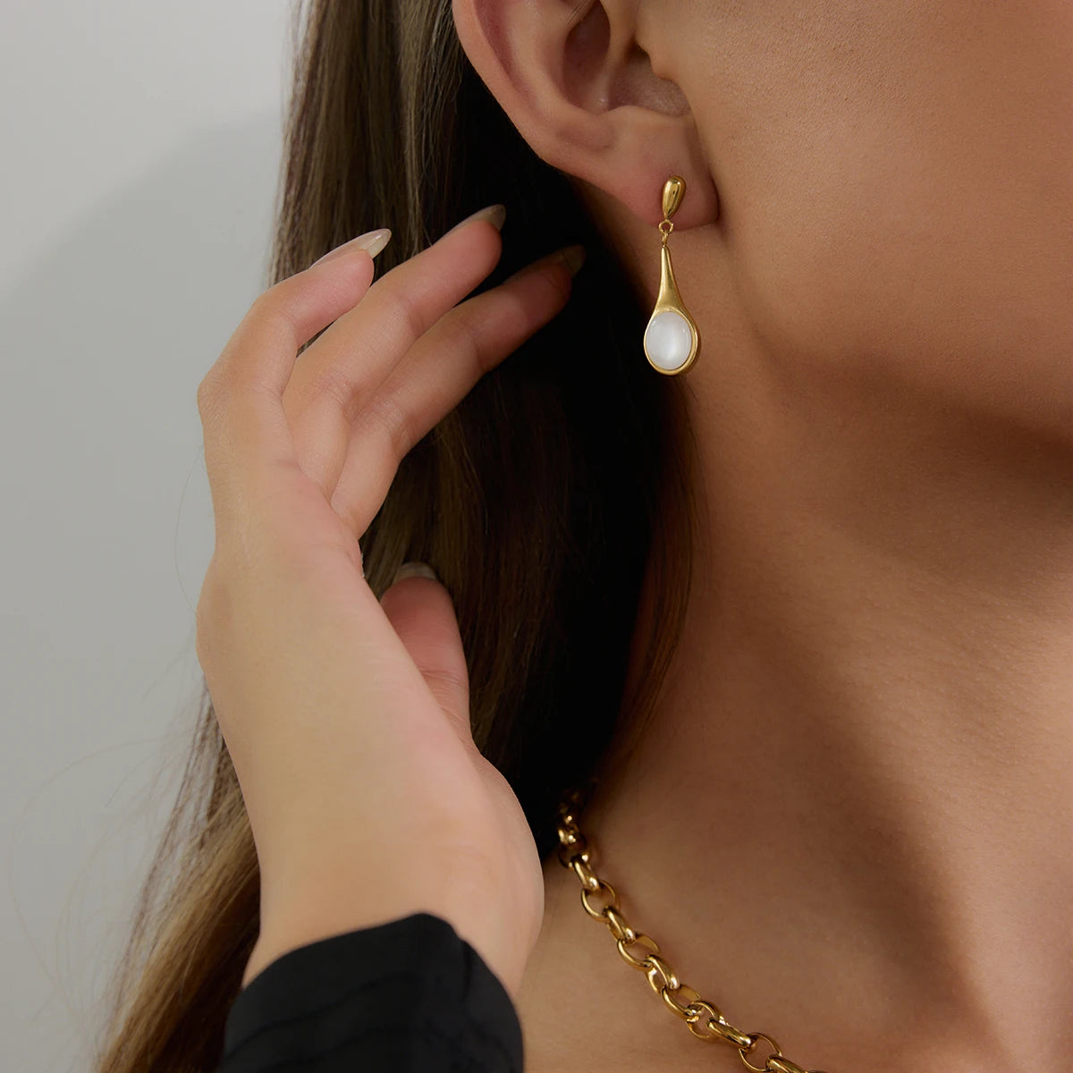 Elegant Drop Pendant Earrings