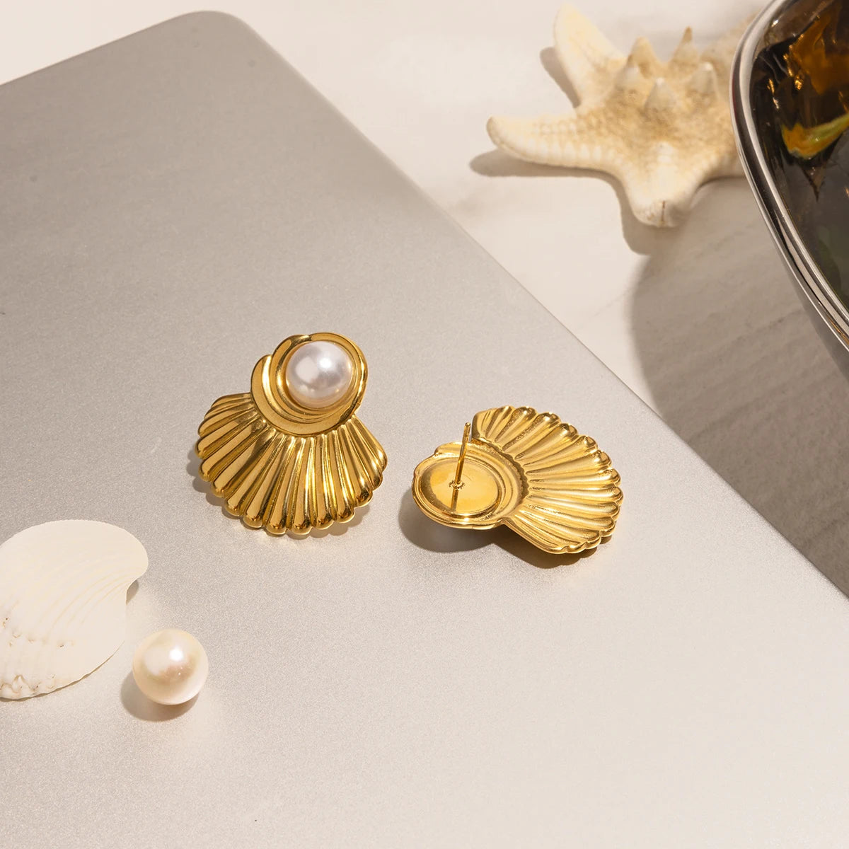 Gold Pearl Earrings