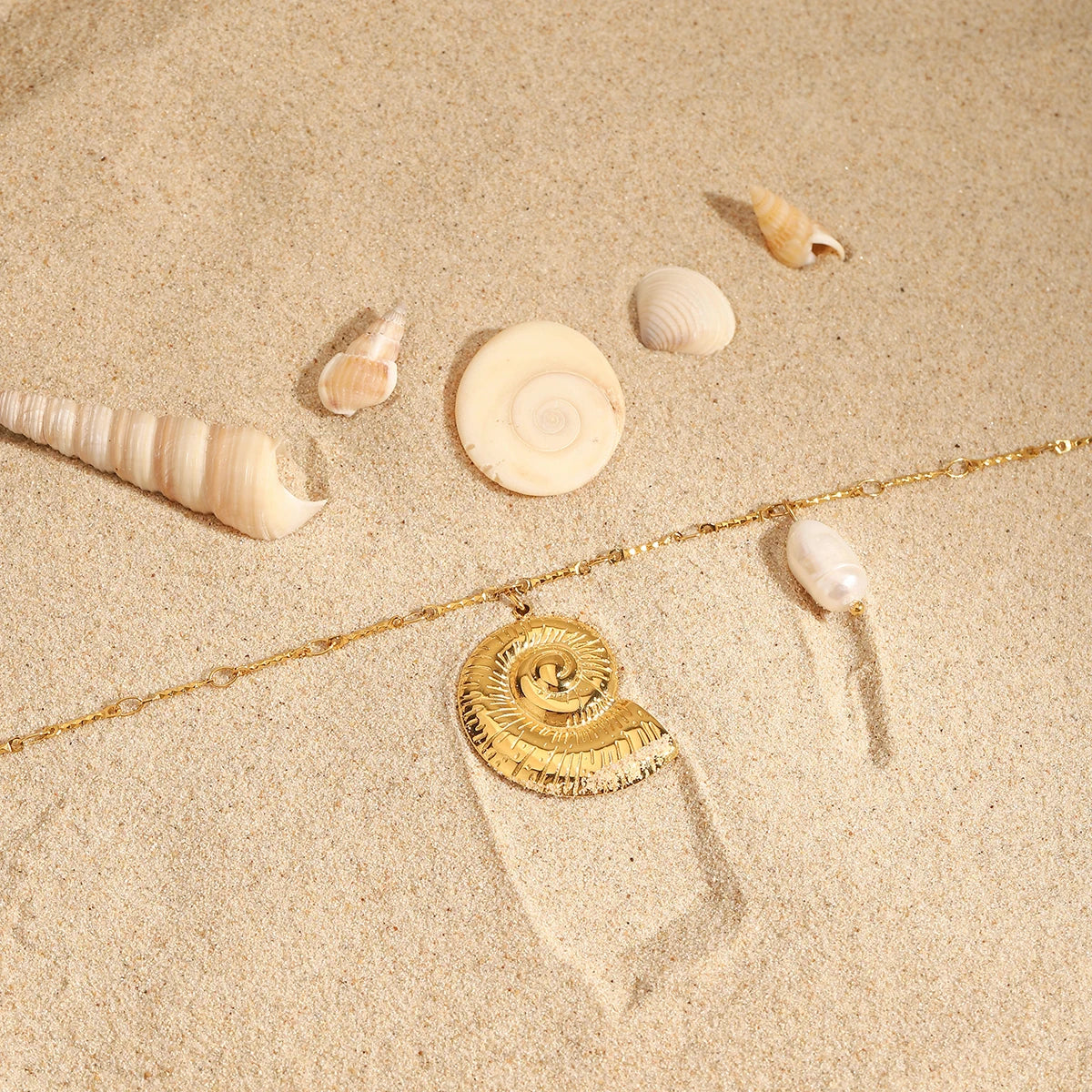 Conch Pearl Pendant Necklace 1