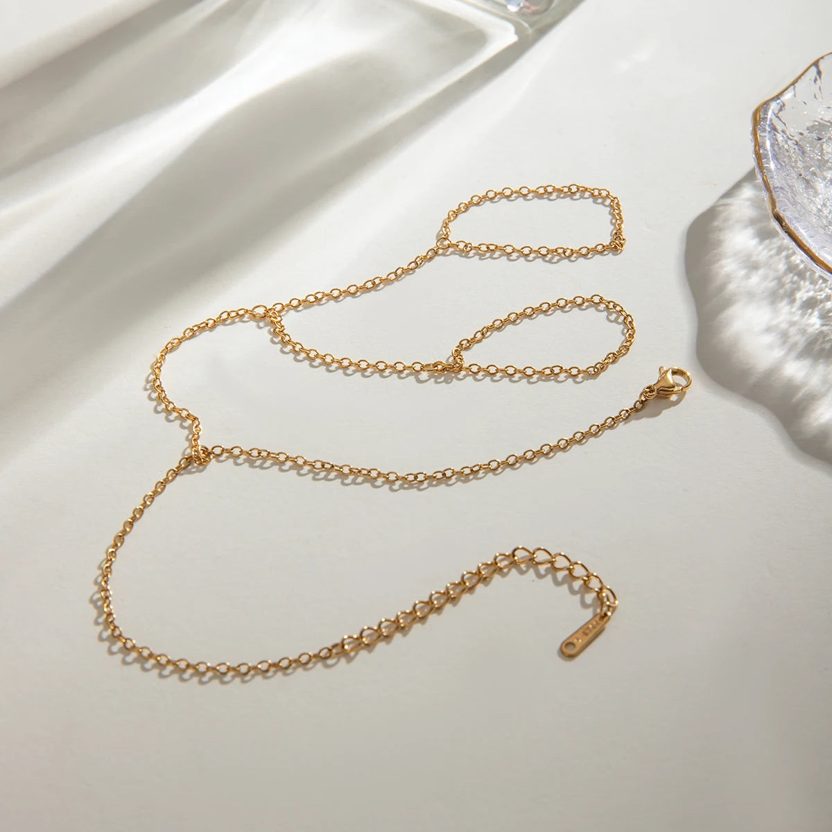 Gold Finger Linked Bracelet Chain