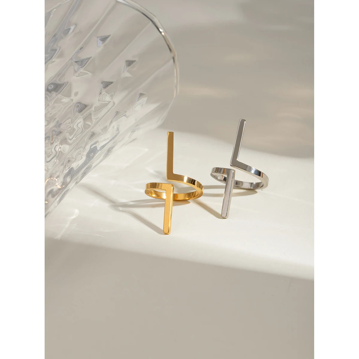 Geometric Open End Ring