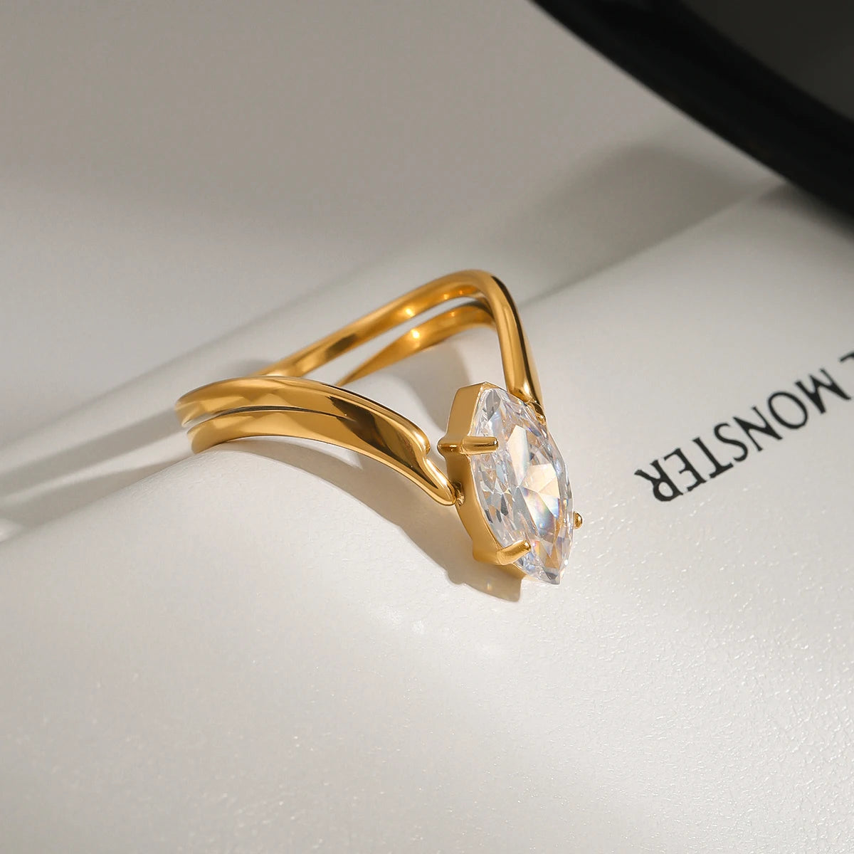 Classic Twist Zircon Ring