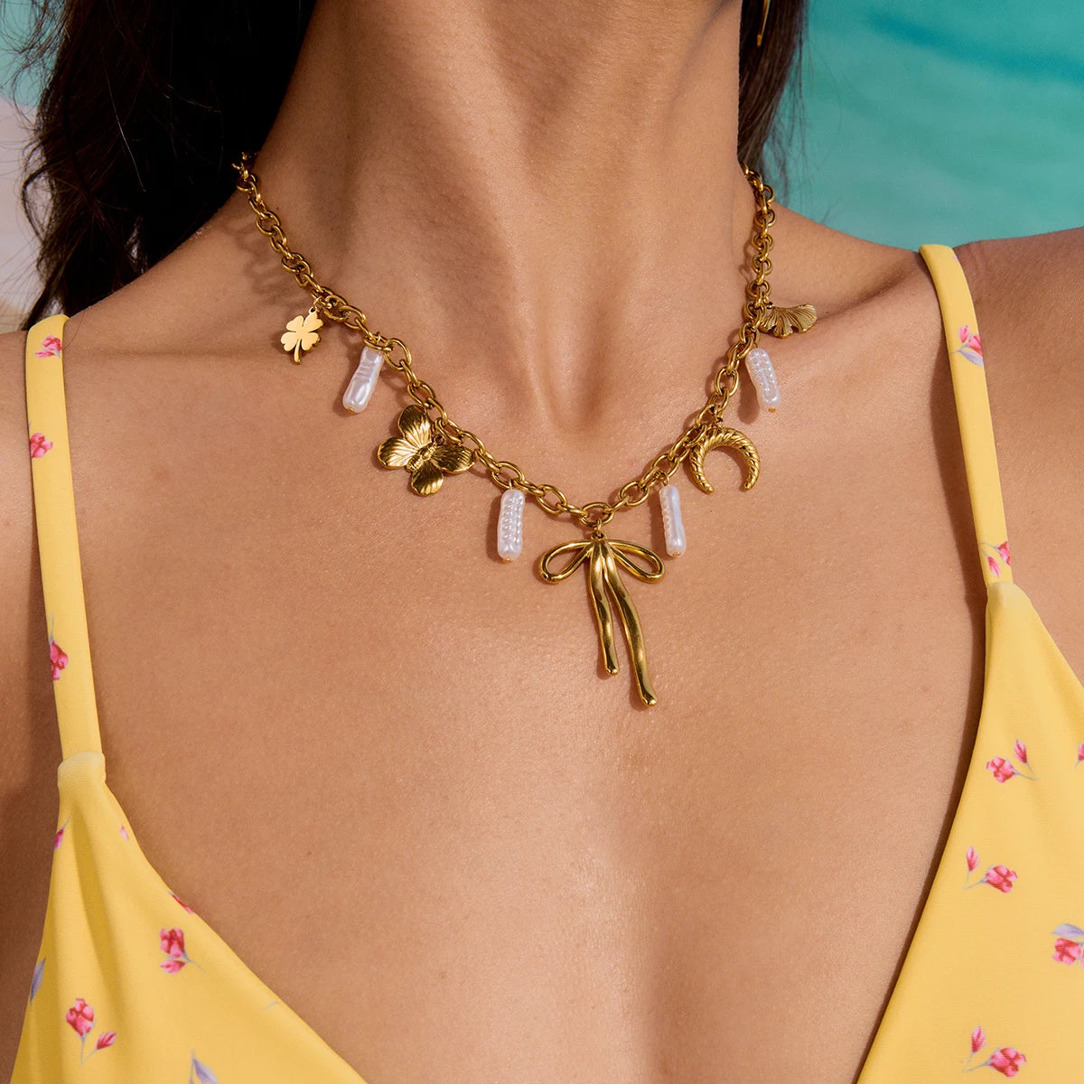 Bow & Pearl Necklace