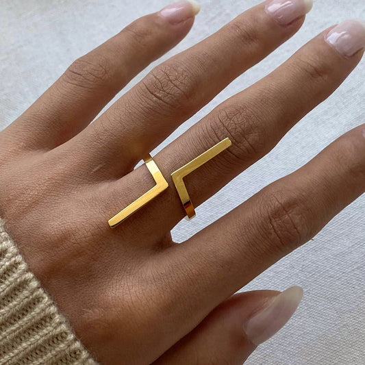 Geometric Open End Ring