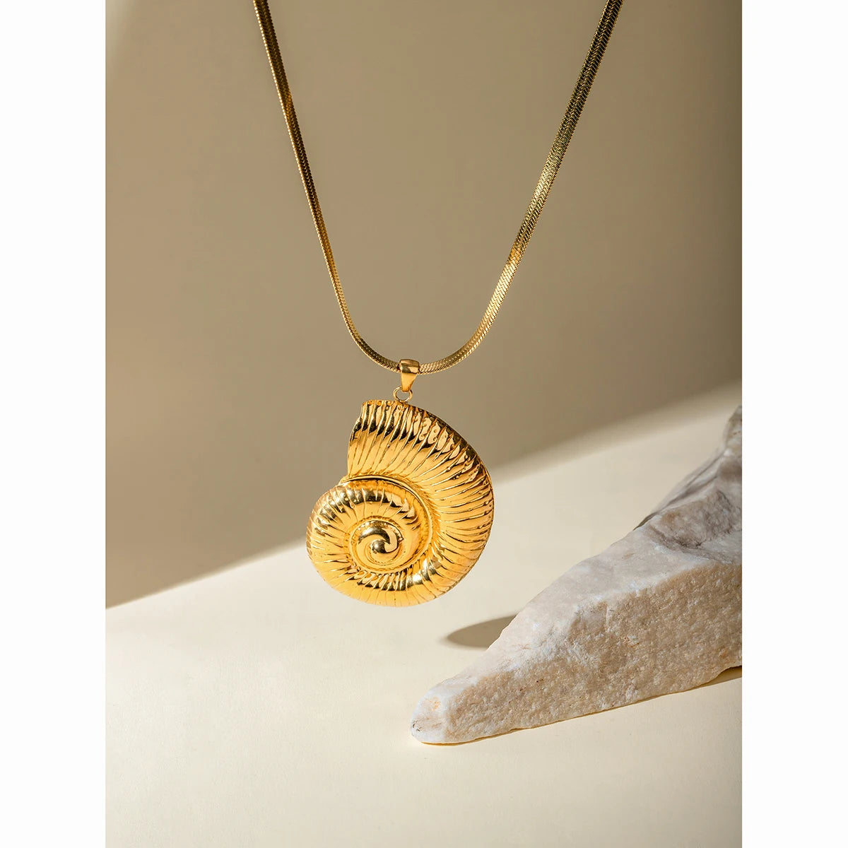 Conch Pendant Necklace