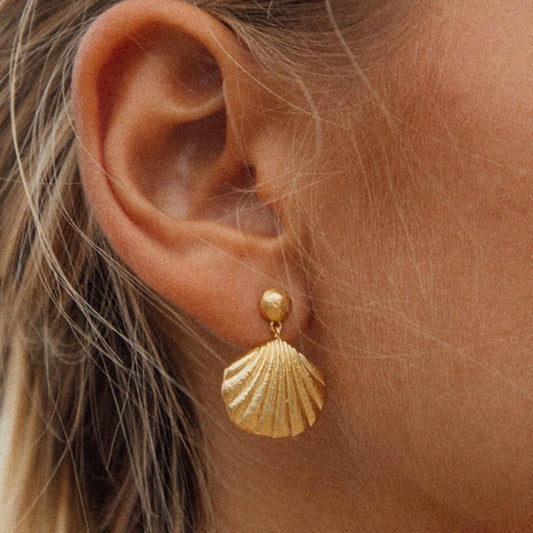 Gold Shell Earring